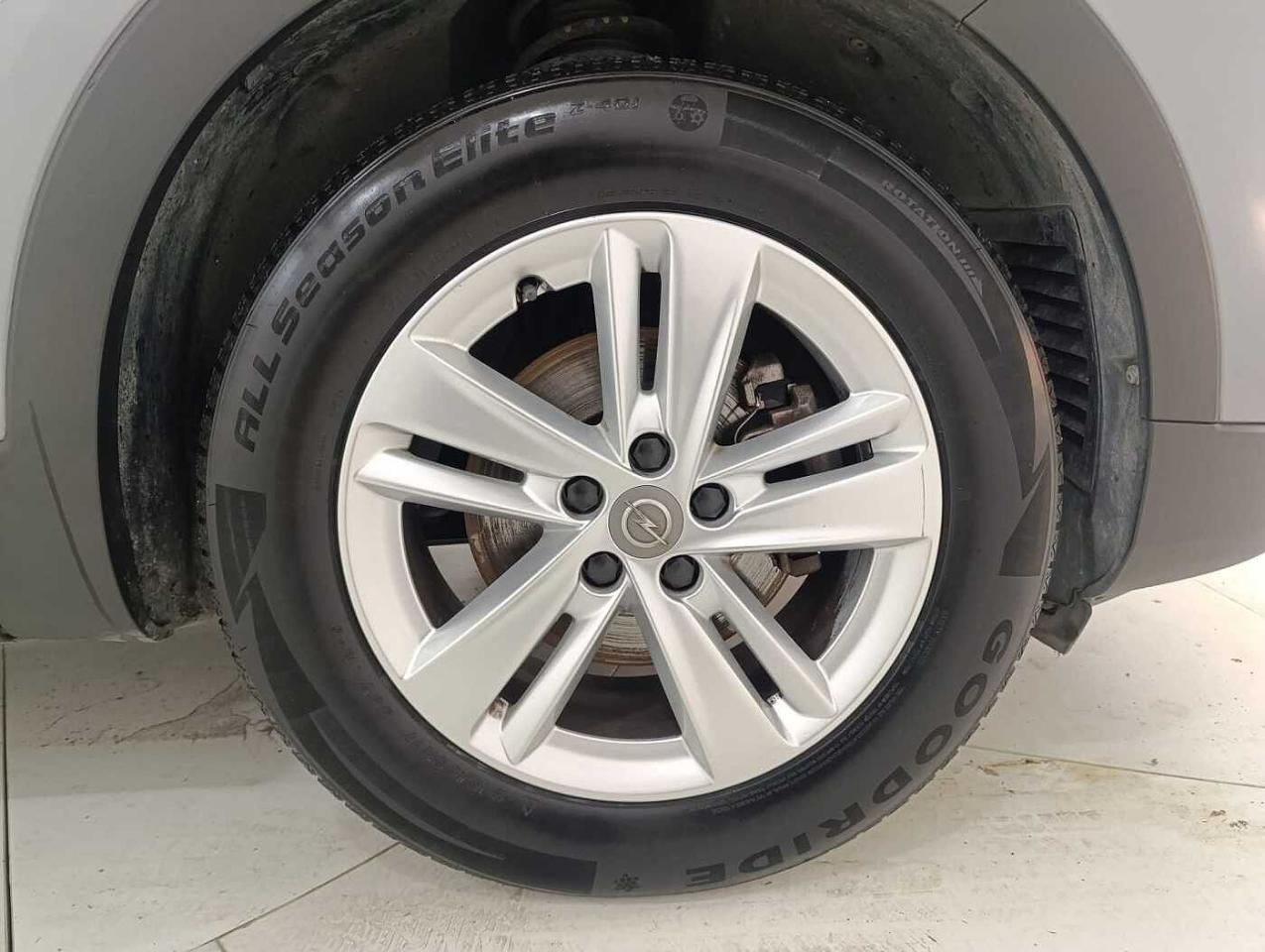 Opel Opel Grandland usata, con interno grigio scuro