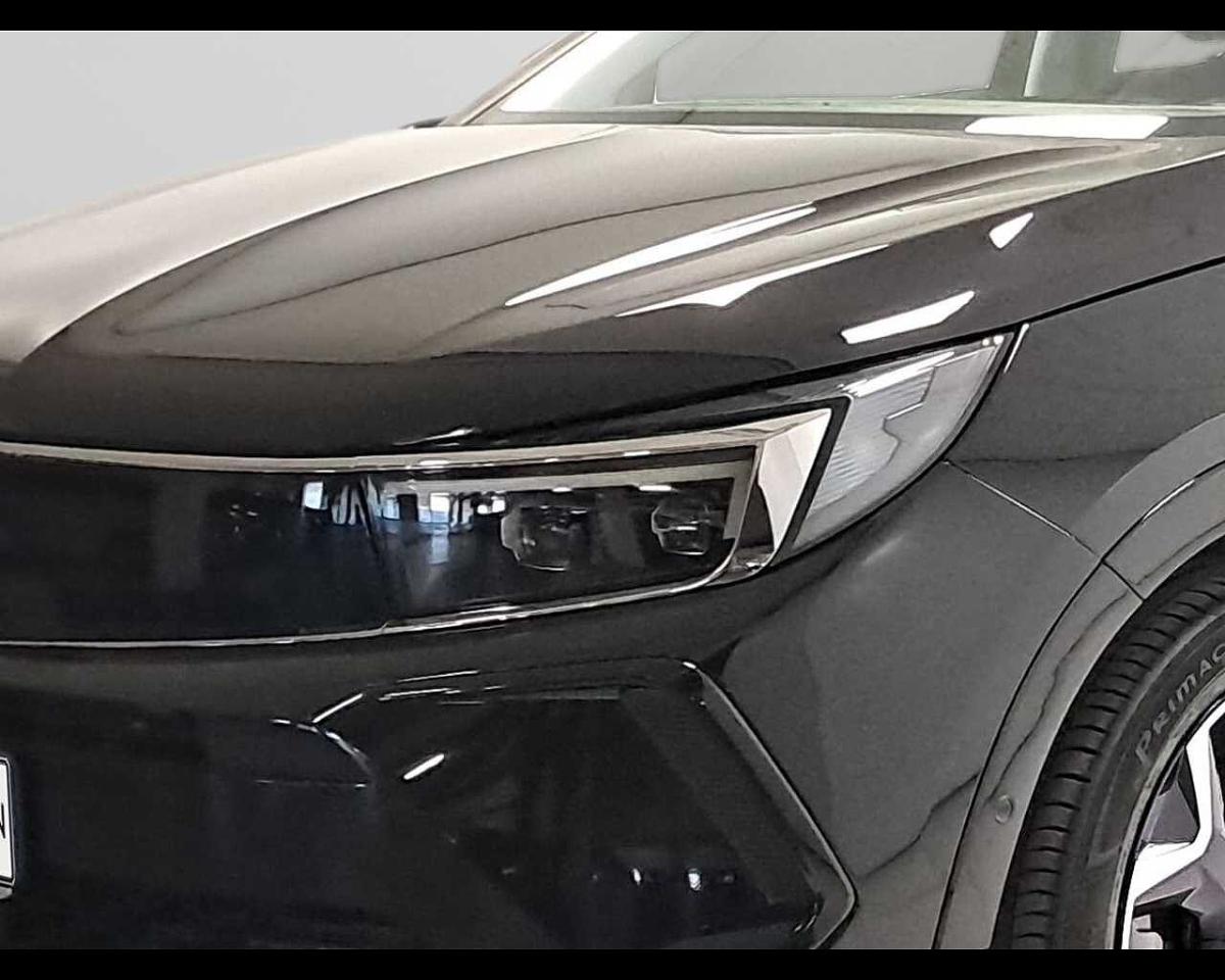 Opel Opel Grandland usata, con bracciolo porta oggetti