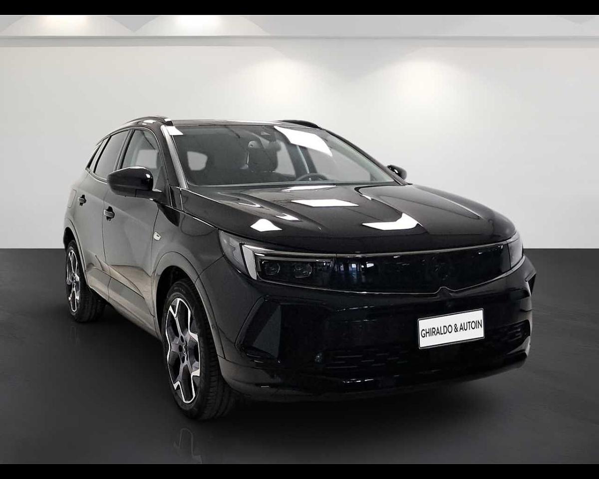 Opel Opel Grandland usata, con sedili riscaldabili
