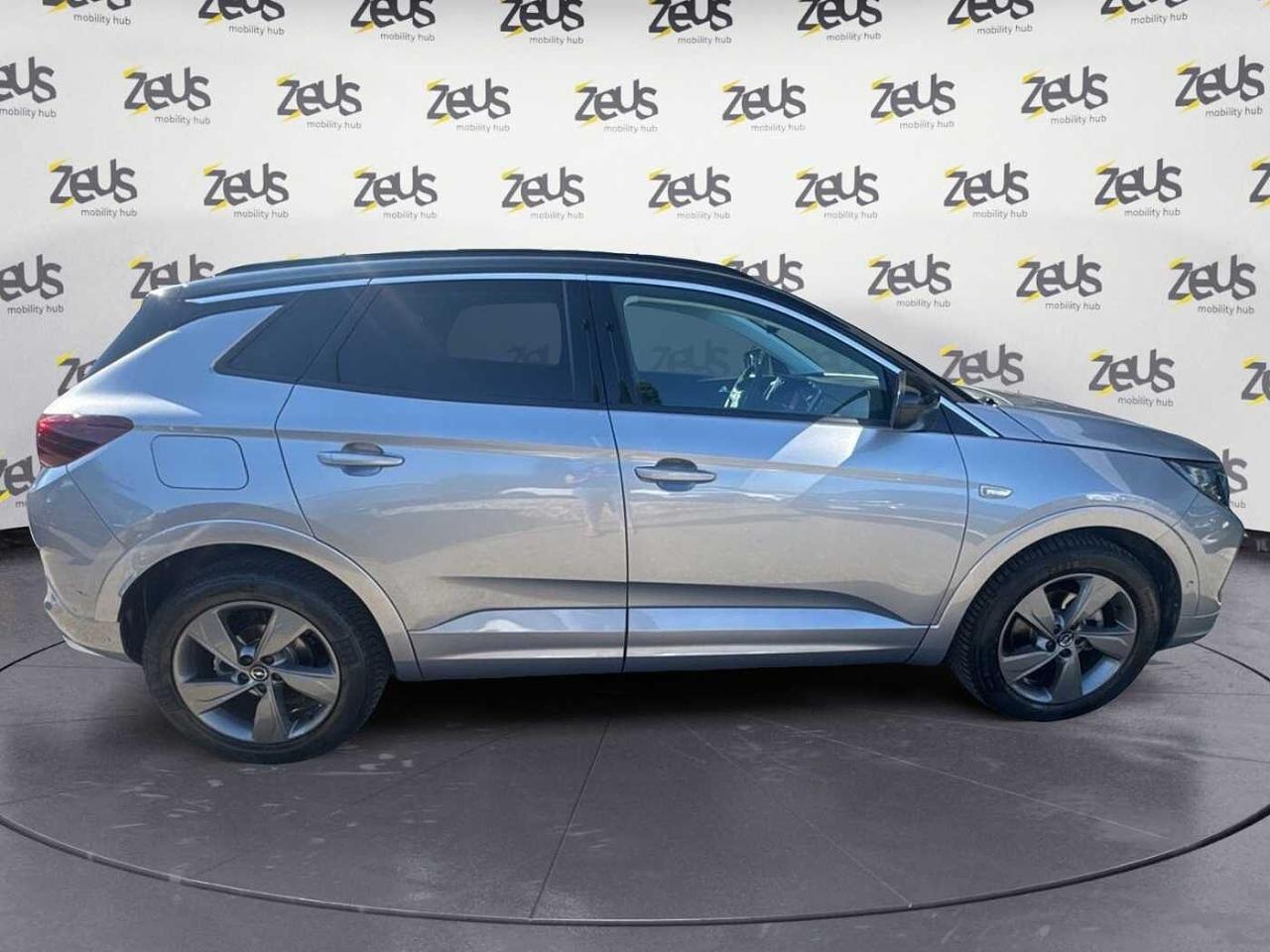 Opel Opel Grandland usata 12