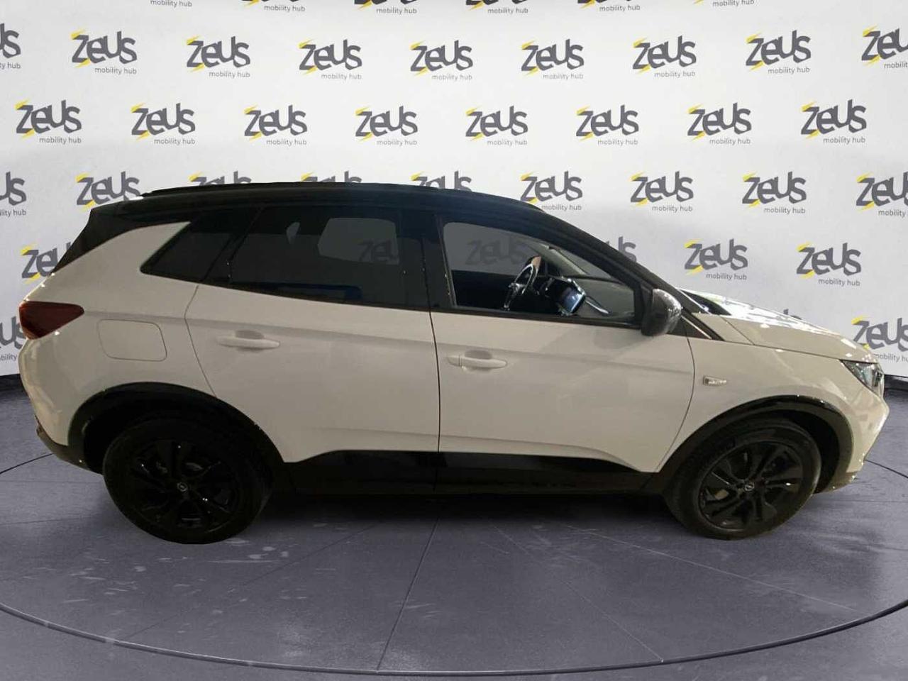 Opel Opel Grandland usata 12