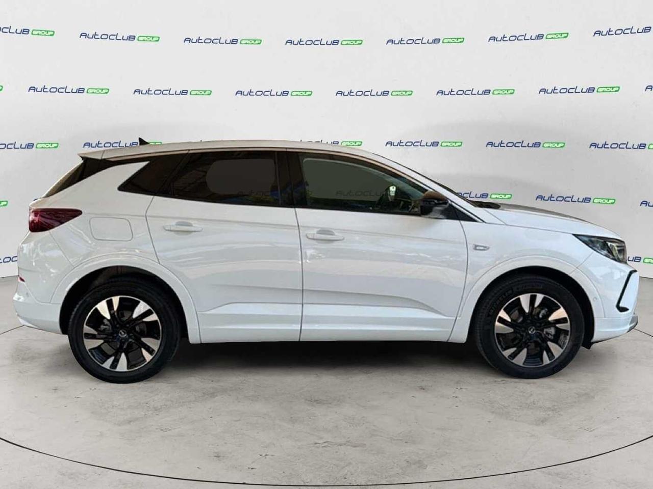 Opel Opel Grandland usata 14