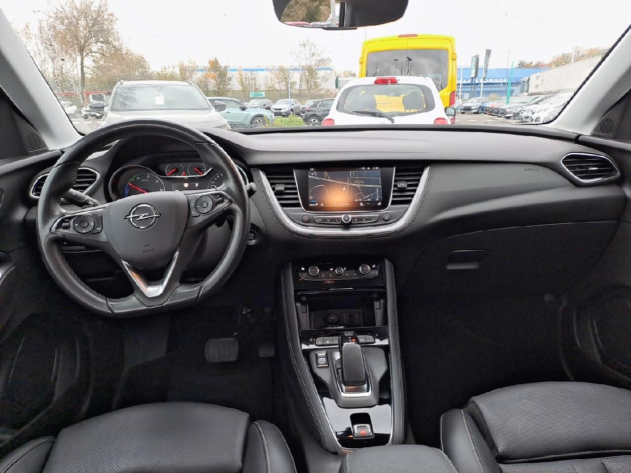 Opel Opel Grandland usata, con attivazione vocale include sistema audio, include comandi telefono e include comandi sistema navigazione