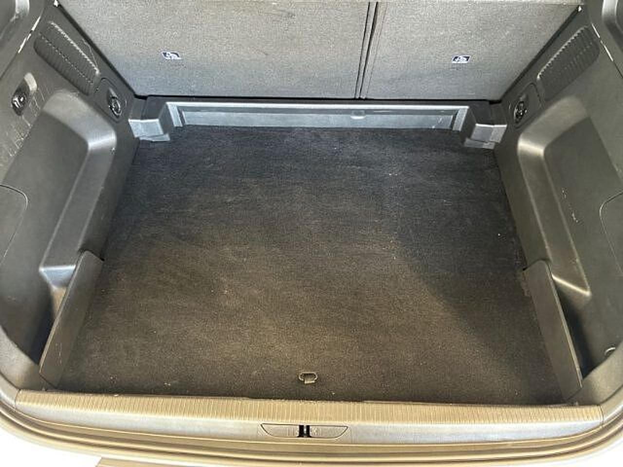 Opel Opel Grandland usata, con carica batteria senza fili
