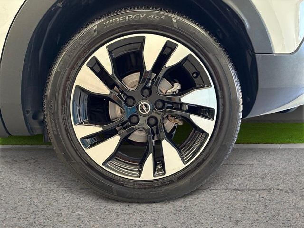 Opel Opel Grandland usata, con cerchi in lega leggera