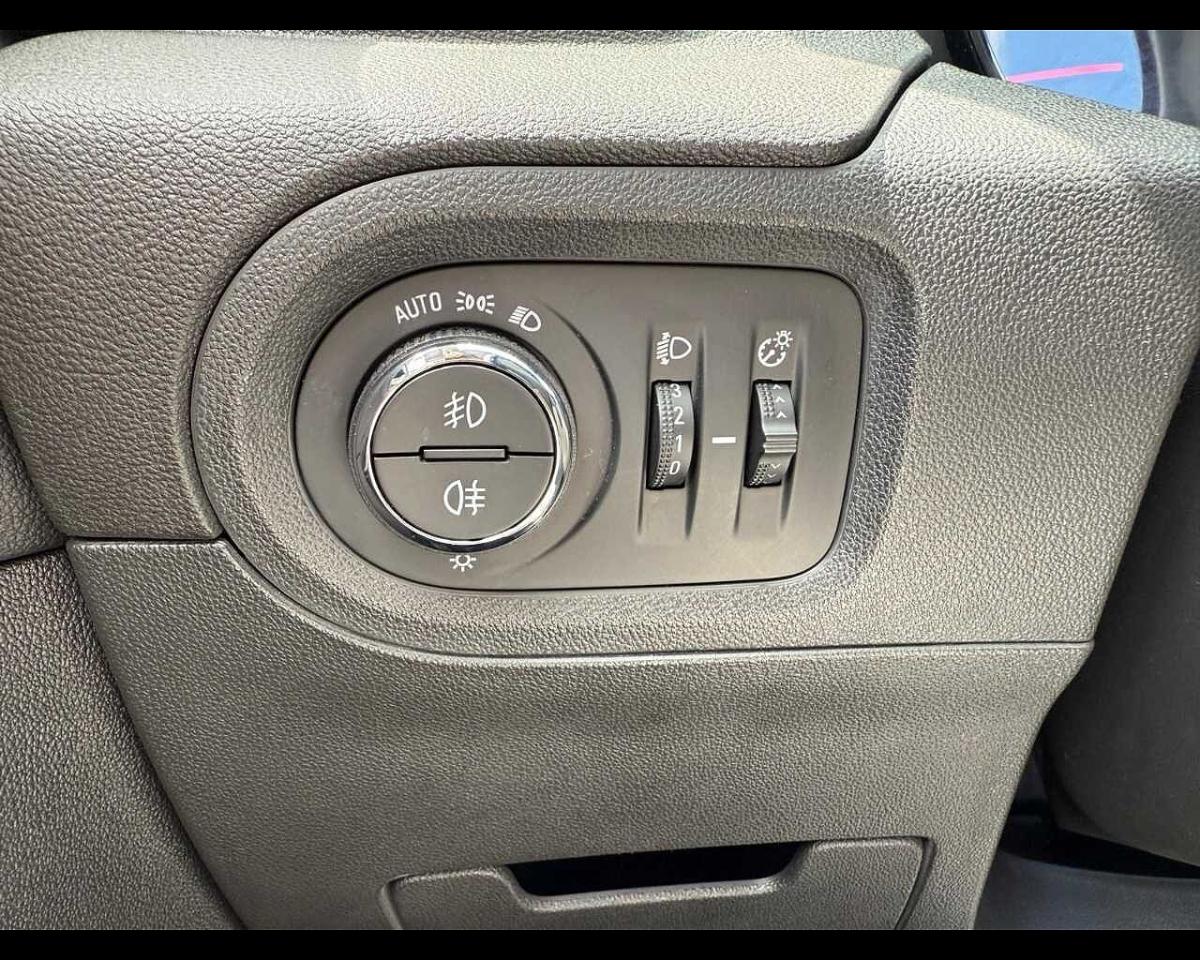 Opel Opel Grandland usata, con assistente di corsia