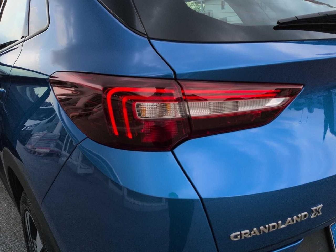 Opel Opel Grandland usata, con assistente al cambio di corsia