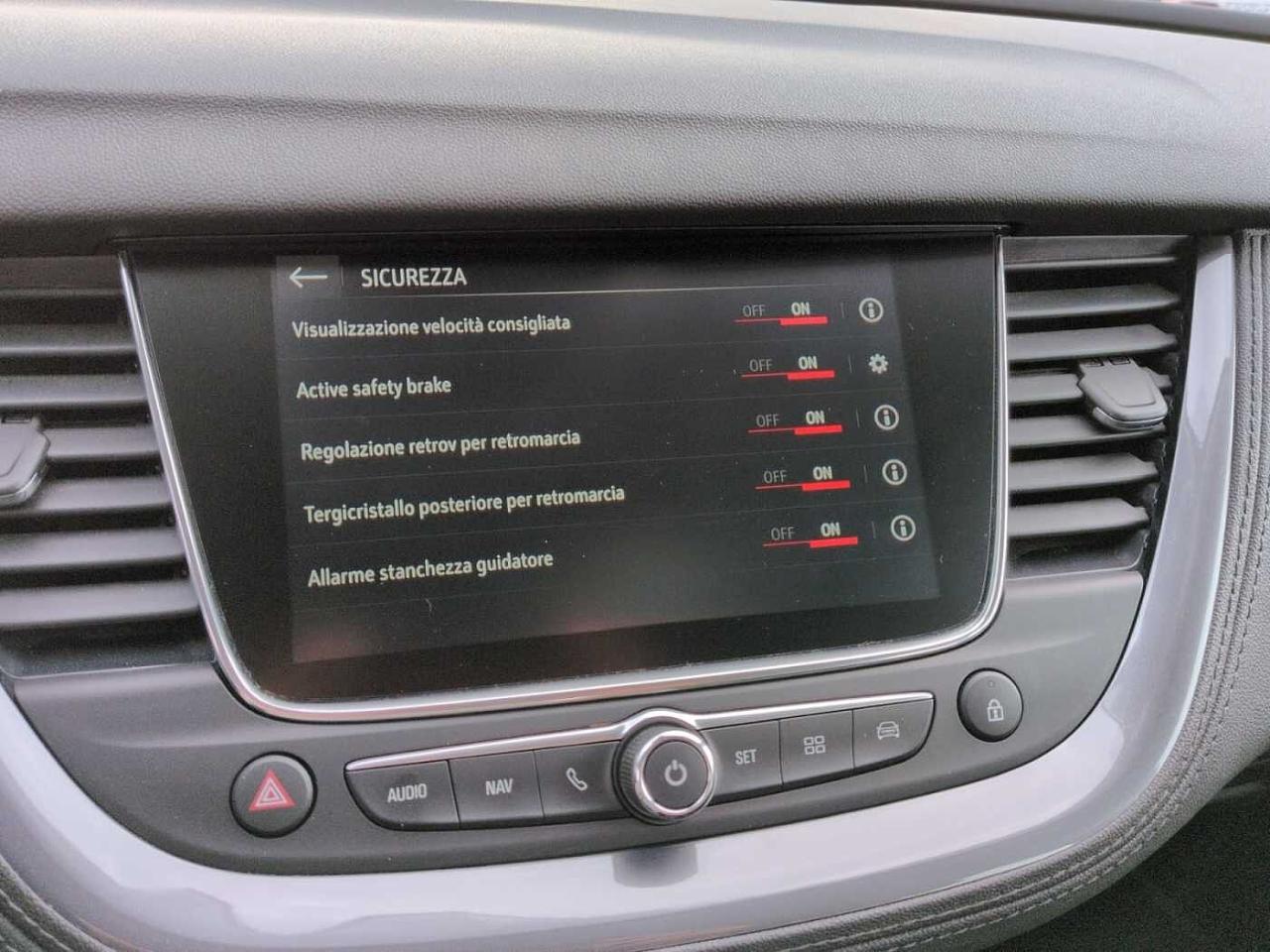Opel Opel Grandland usata, con comandi radio al volante