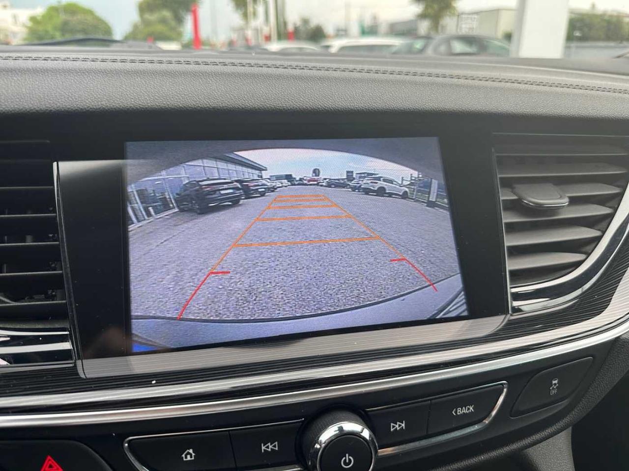 Opel Opel Insignia usata, con barre porta tutto