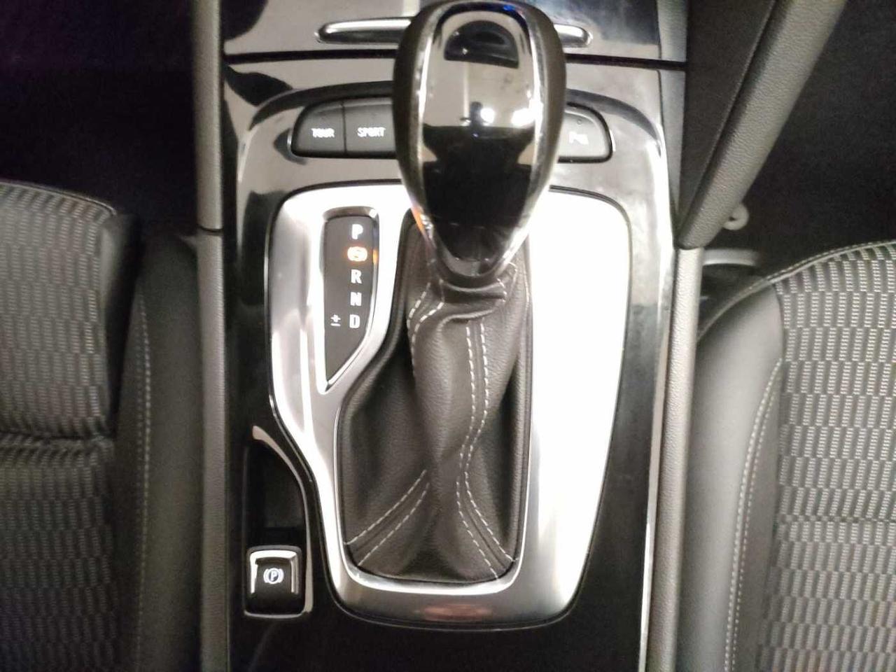 Opel Opel Insignia usata, con assistente al cambio di corsia