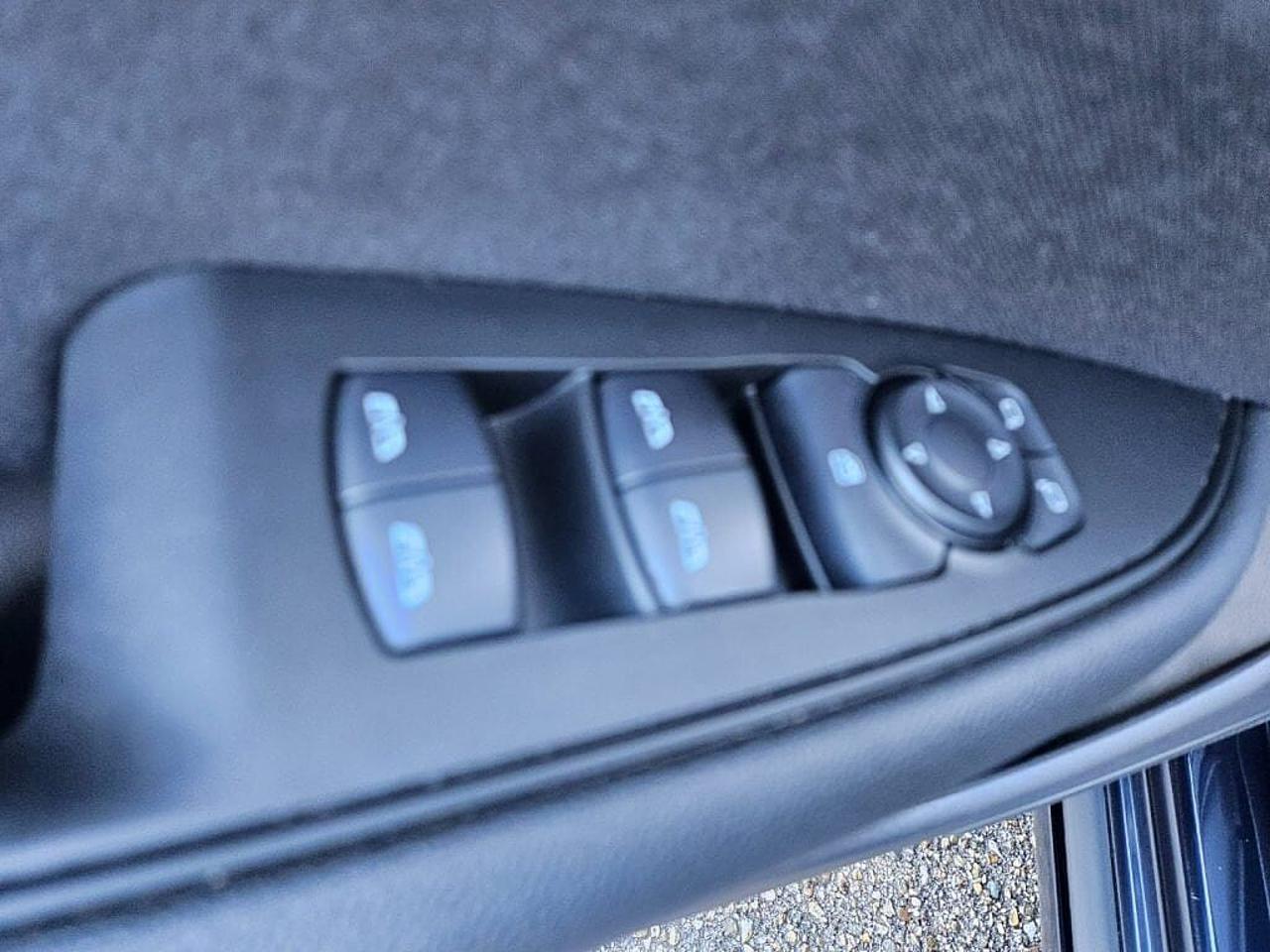 Opel Opel Insignia usata, con alzacristalli elettrici anteriori e posteriori