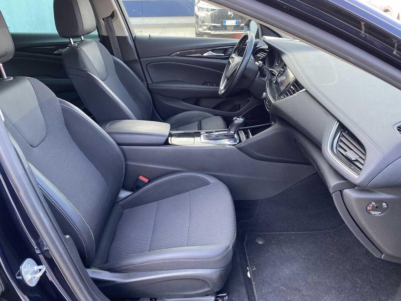 Opel Opel Insignia usata, con airbag guida e passegg., airbag laterali e a tendina anteriori