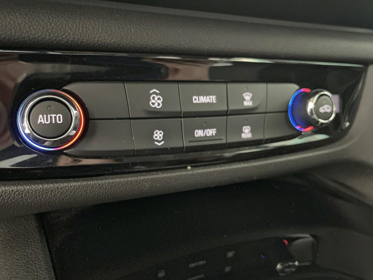 Opel Opel Insignia usata, con alzacristalli elettrici anteriori e posteriori , numero ad impulso 2