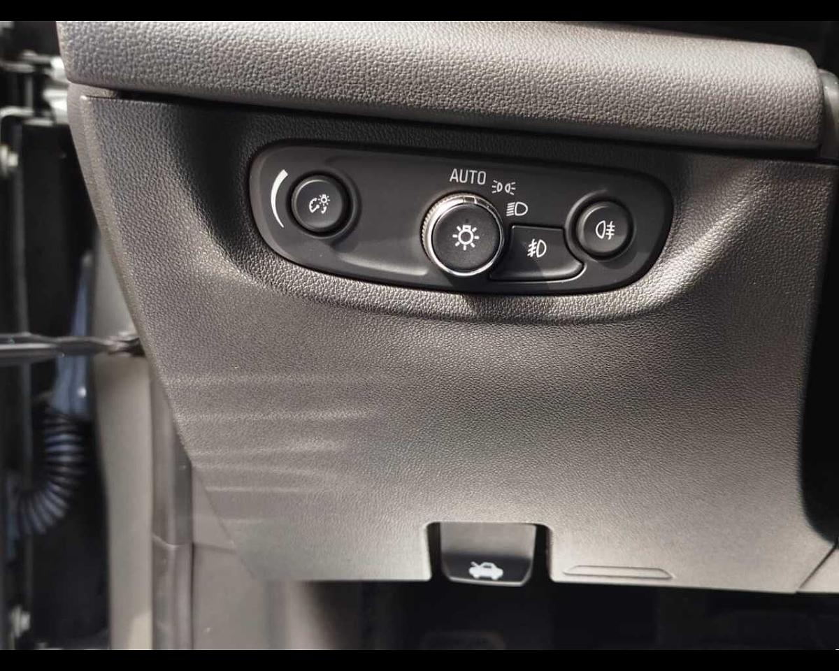 Opel Opel Insignia usata, con assistenza alla frenata