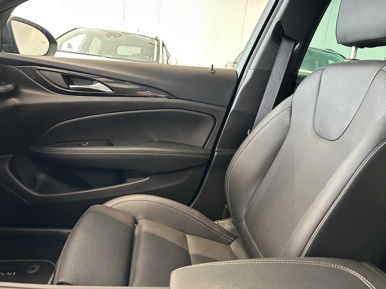 Opel Opel Insignia usata, con 8 marce