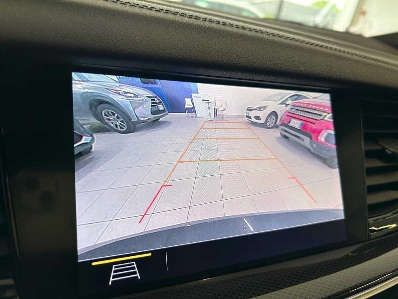 Opel Opel Insignia usata, con airbag frontali, laterali e tendina lato guida e passeggero