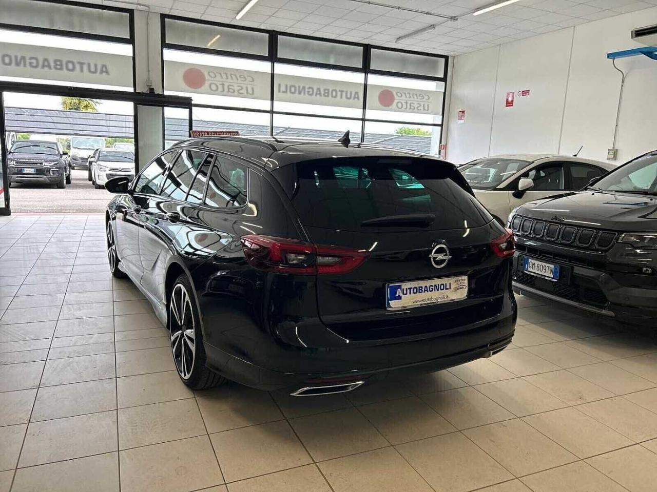Opel Opel Insignia usata, con cerchi in lega leggera