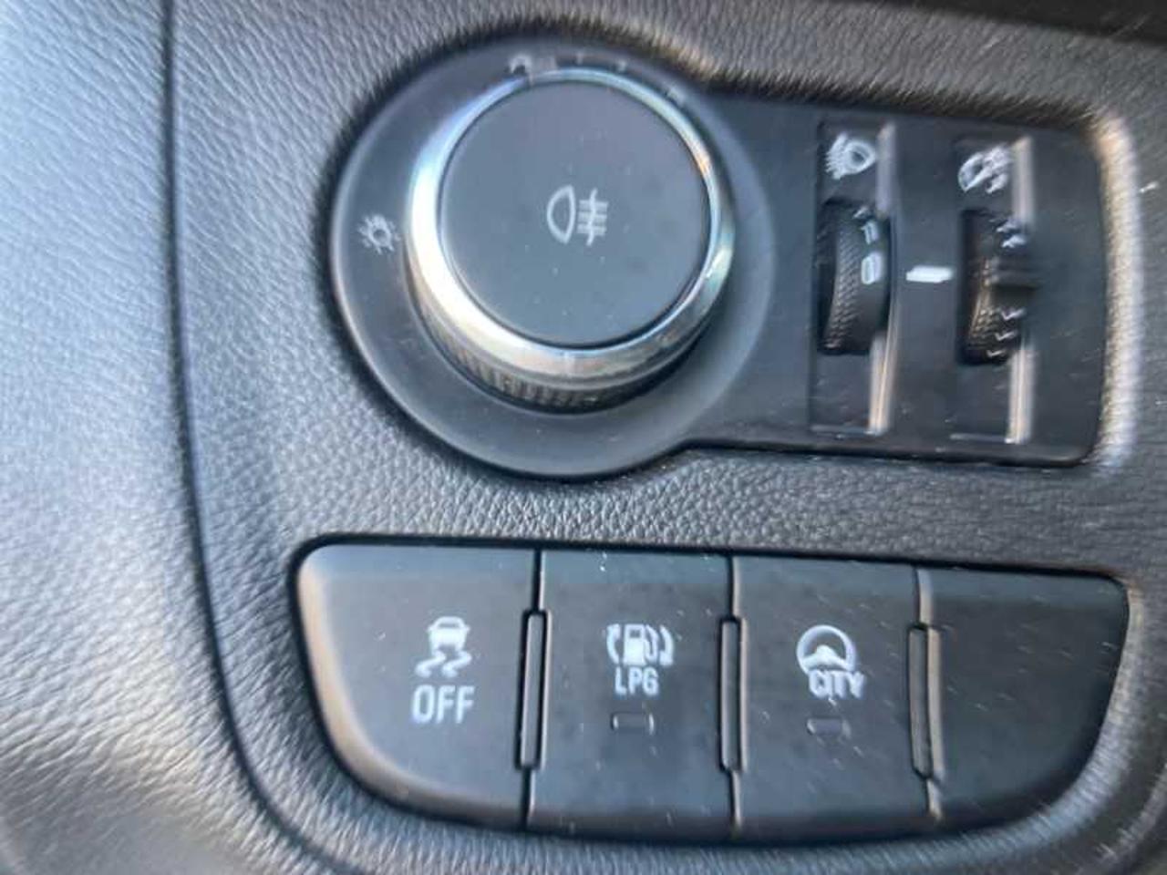 Opel Opel Karl usata 8