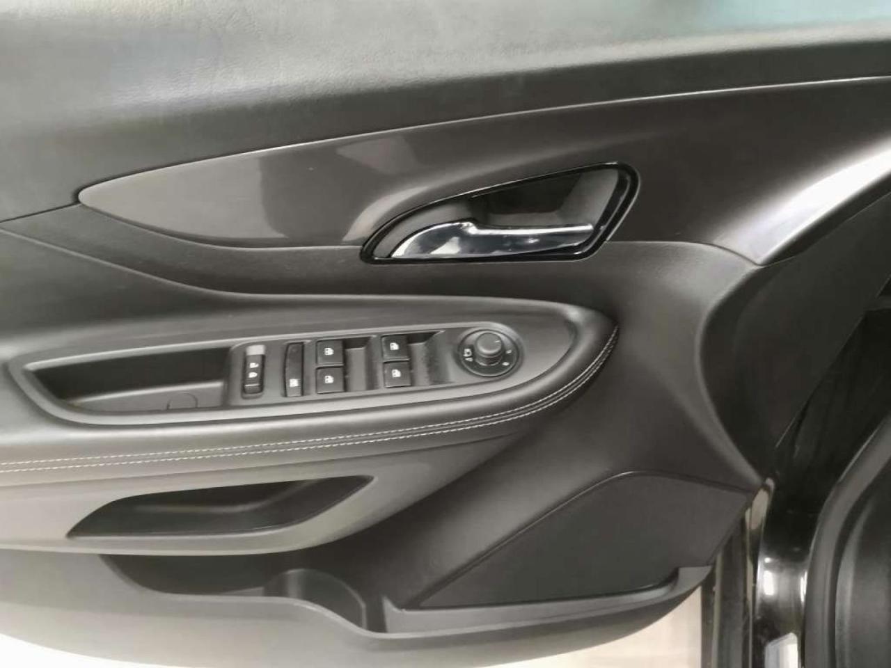 Opel Opel Mokka usata 3