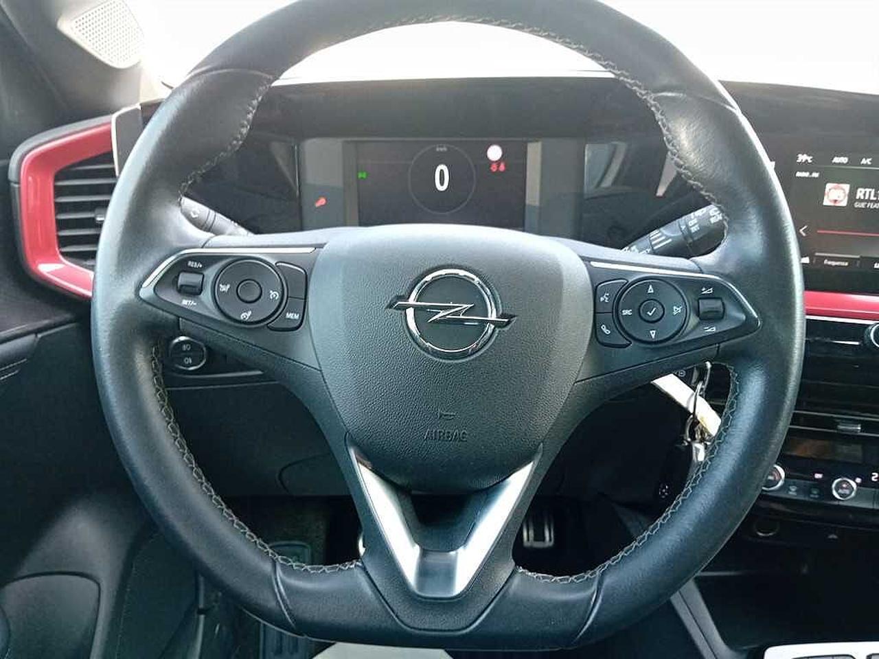 Opel Opel Mokka usata, con bracciolo porta oggetti