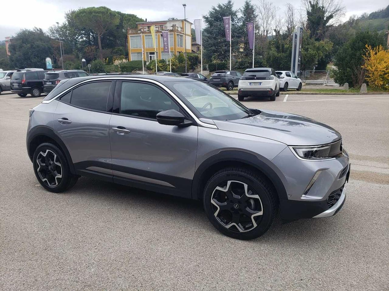 Opel Opel Mokka usata, con bracciolo porta oggetti