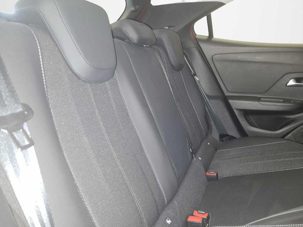 Opel Opel Mokka usata, con airbag frontali/laterali/passeggero/a tendina