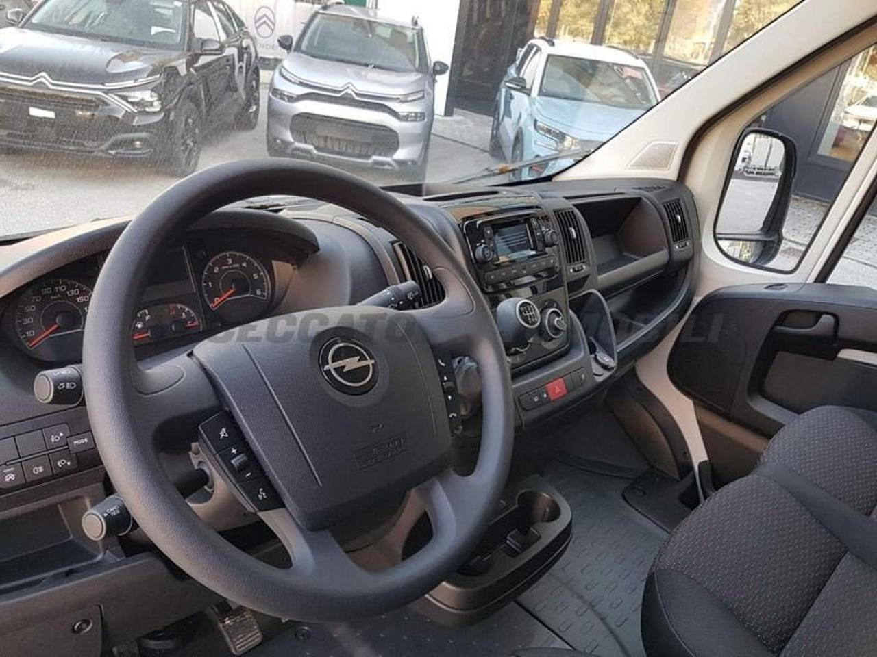 Opel Opel Movano usata, con airbag