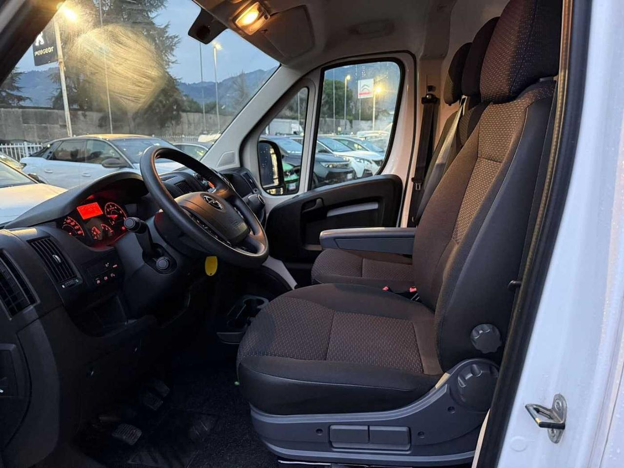 Opel Opel Movano usata, con 3750