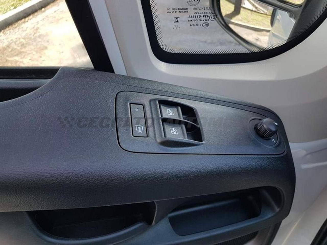Opel Opel Movano usata, con chiusura centralizzata