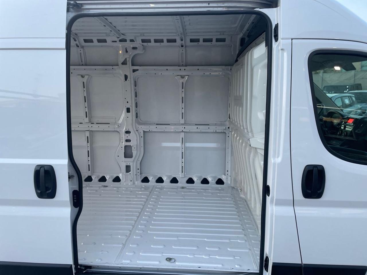 Opel Opel Movano usata 16