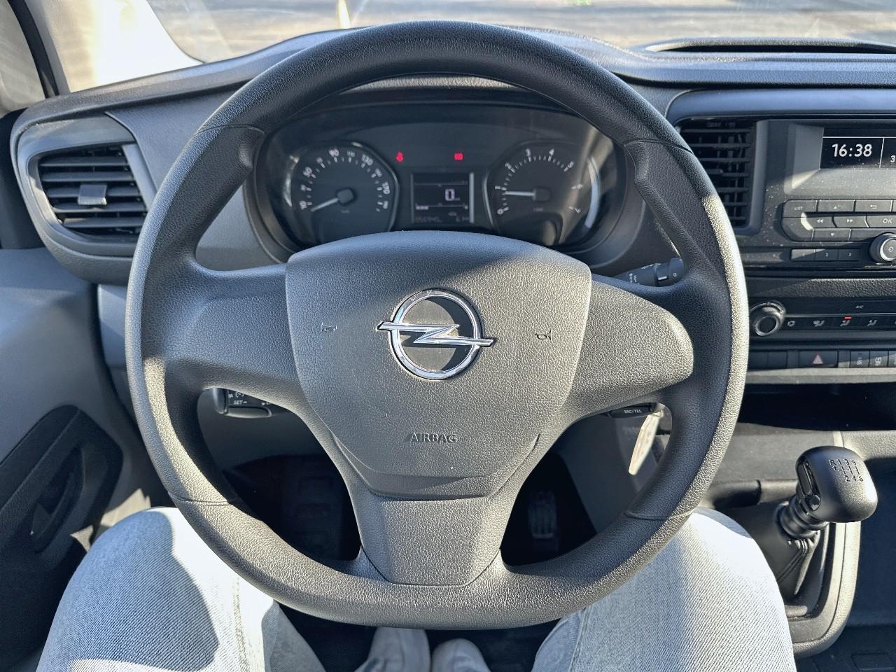 Opel Opel Vivaro usata, con 8 altoparlanti