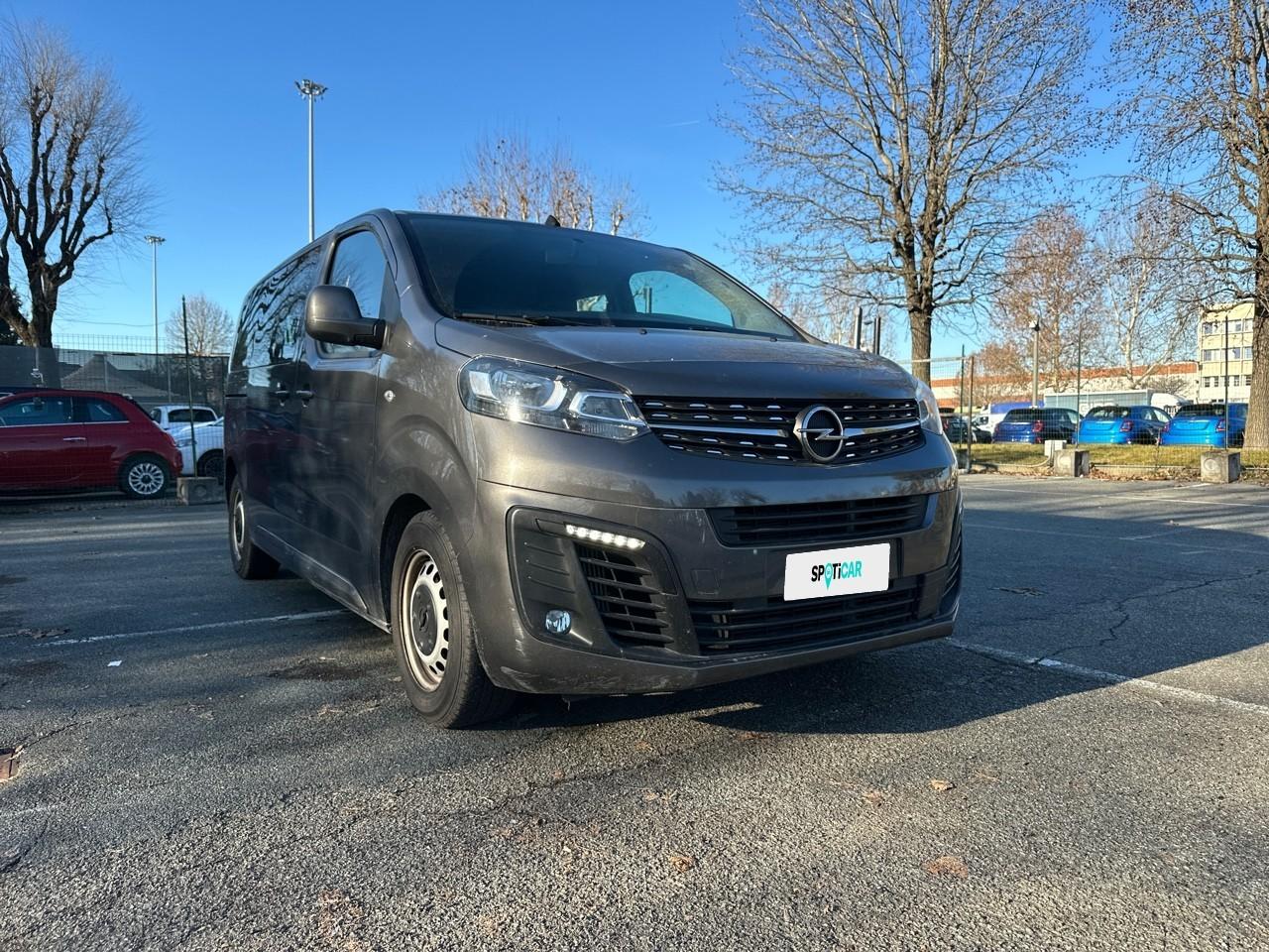 Opel Opel Vivaro usata, con bracciolo anteriore