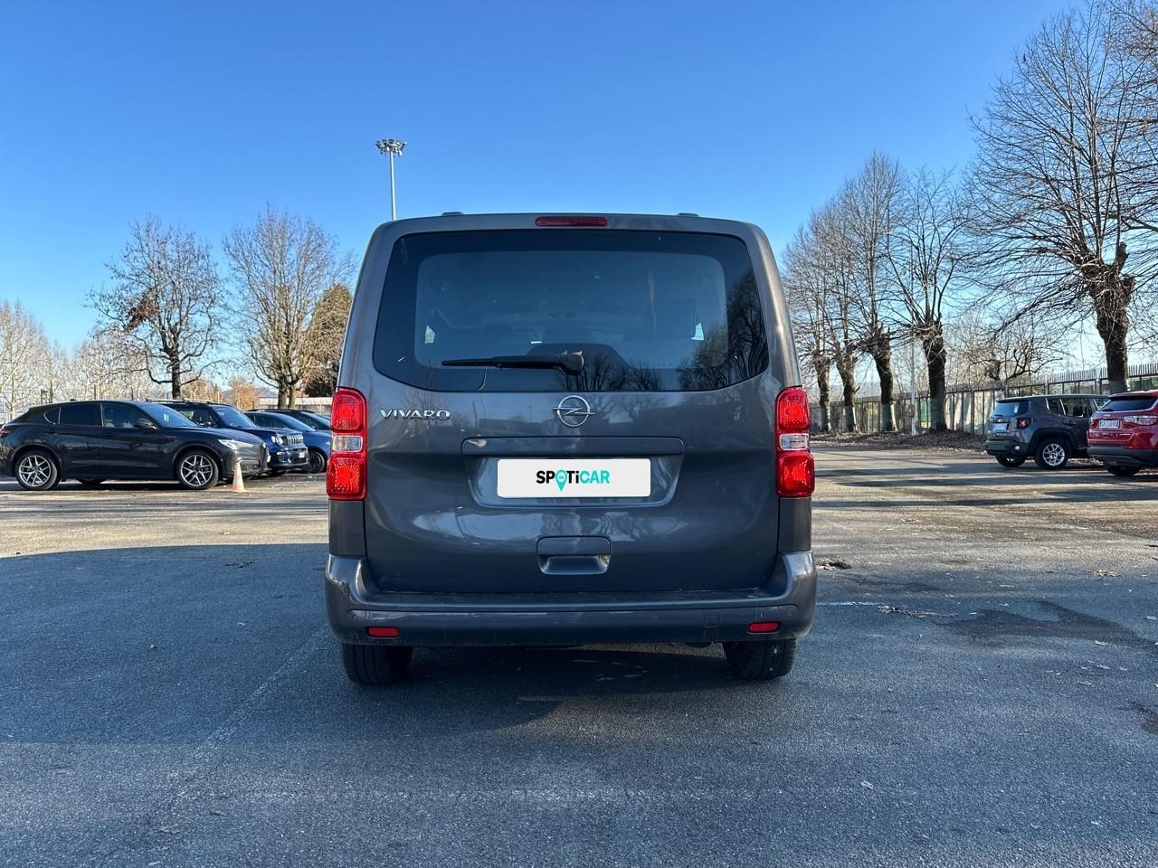 Opel Opel Vivaro usata, con cinture sicurezza ant. conducente con pretensionatori e reg. in altezza, cinture sicurezza ant. passeggero con pretensionatori e reg. in altezza, cinture sicurezza ant. centrale con pretensionatori