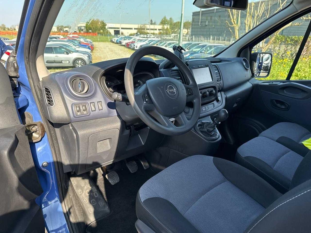 Opel Opel Vivaro usata, con 3500