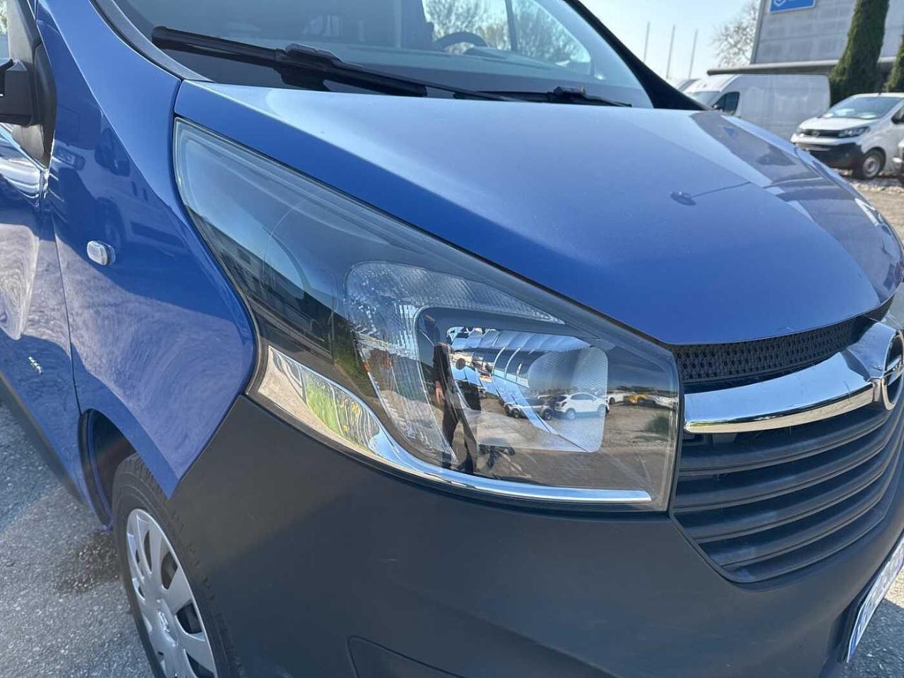 Opel Opel Vivaro usata, con esp controllo di trazione