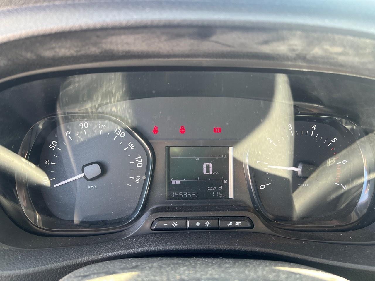 Opel Opel Vivaro usata, con climatizzatore