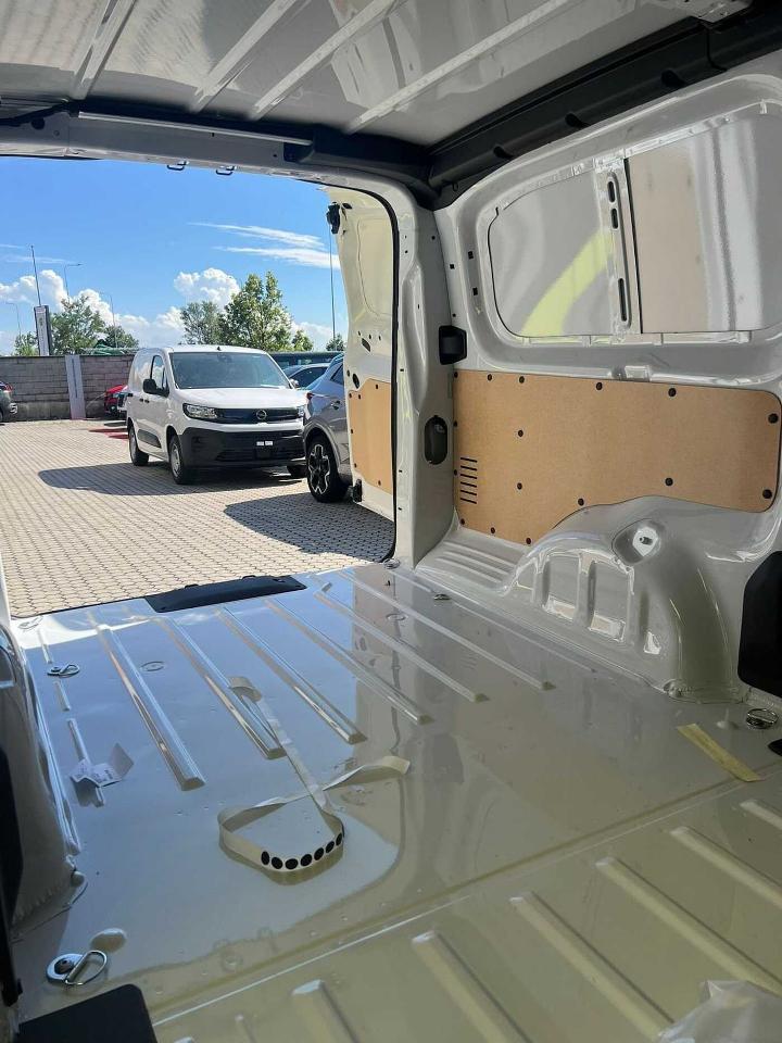 Opel Opel Vivaro usata 10