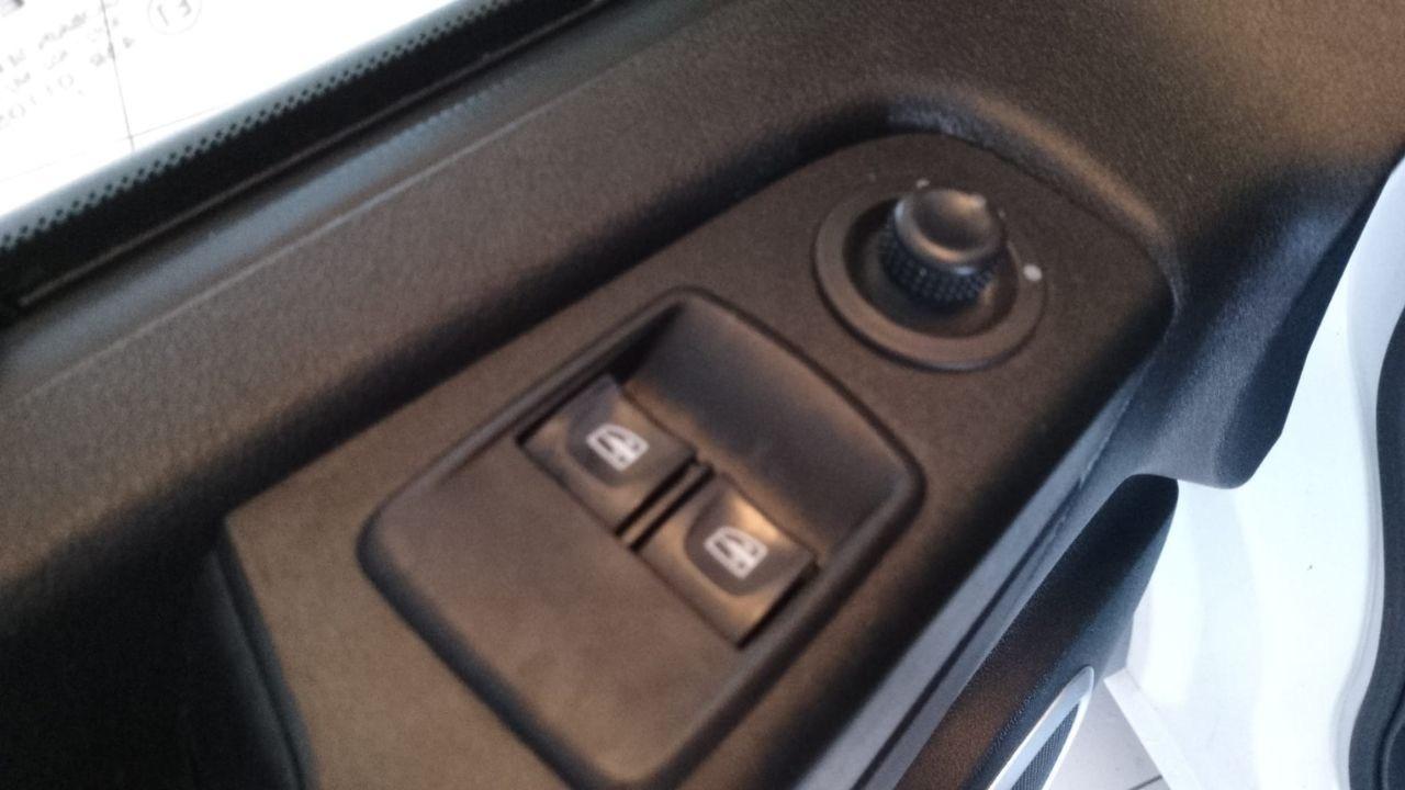 Opel Opel Vivaro usata 12