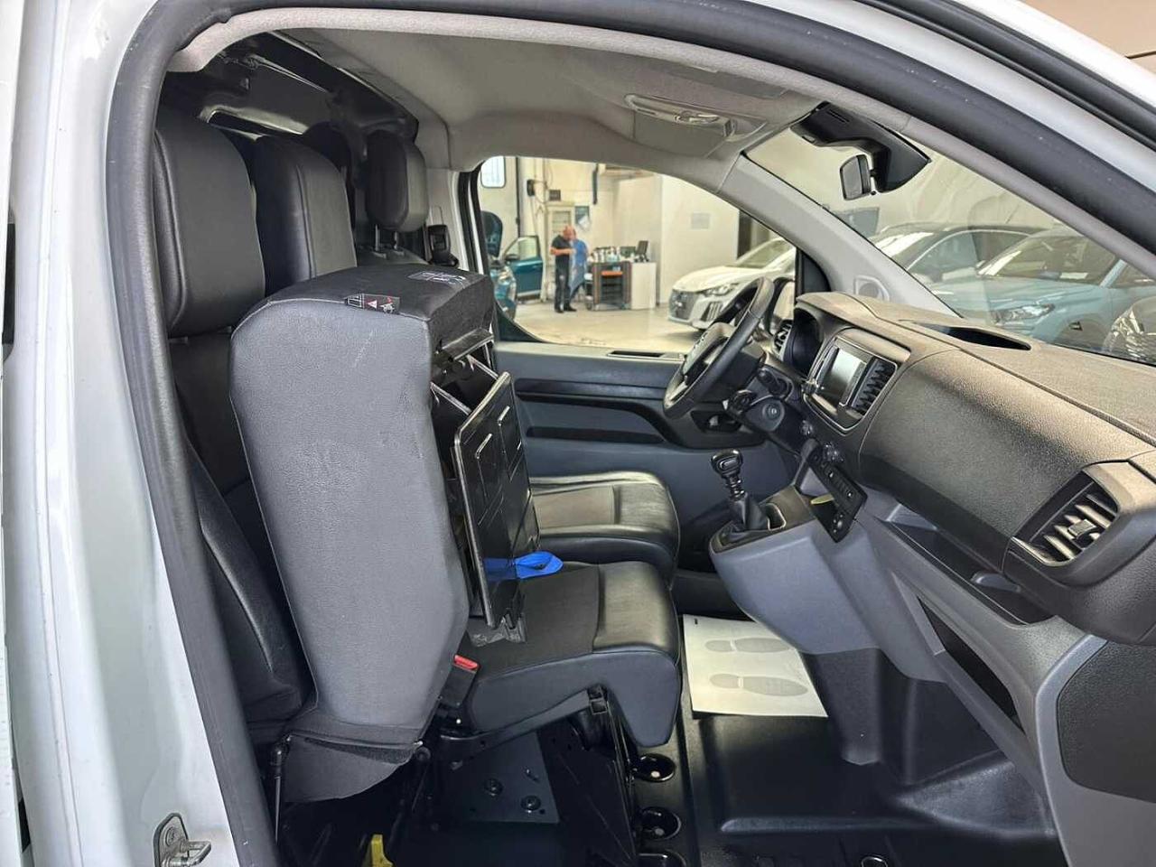 Opel Opel Vivaro usata, con 9 sedili