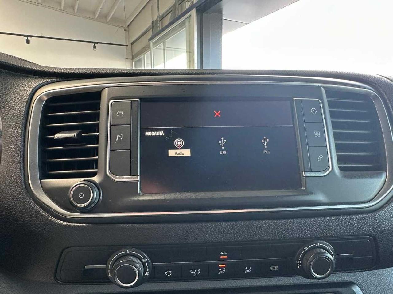 Opel Opel Vivaro usata, con airbag laterali e testa conducente e passeggero