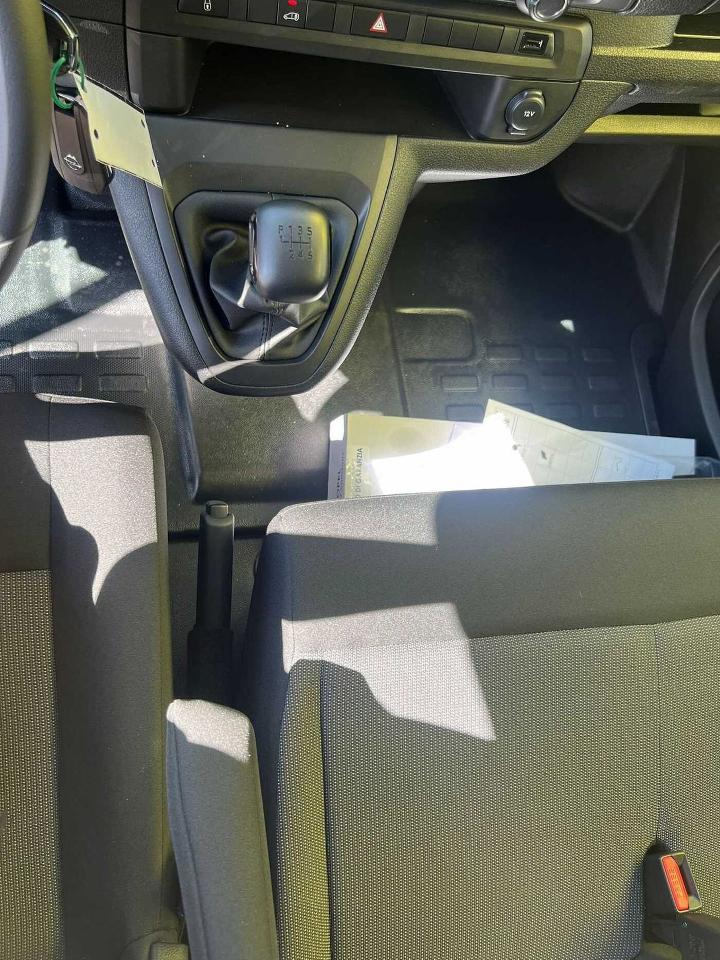 Opel Opel Vivaro usata 9