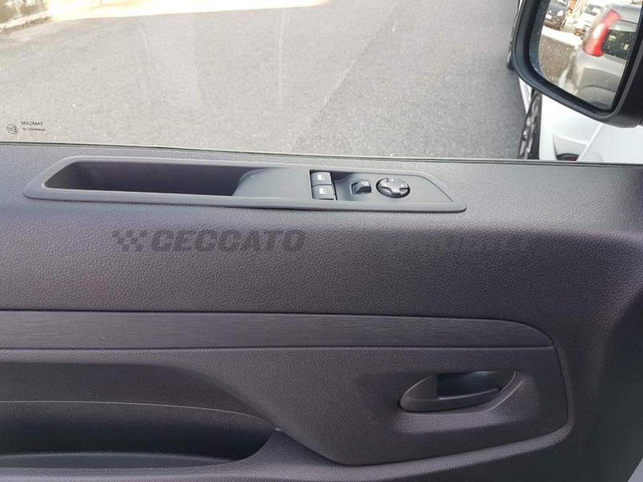 Opel Opel Vivaro usata, con esp