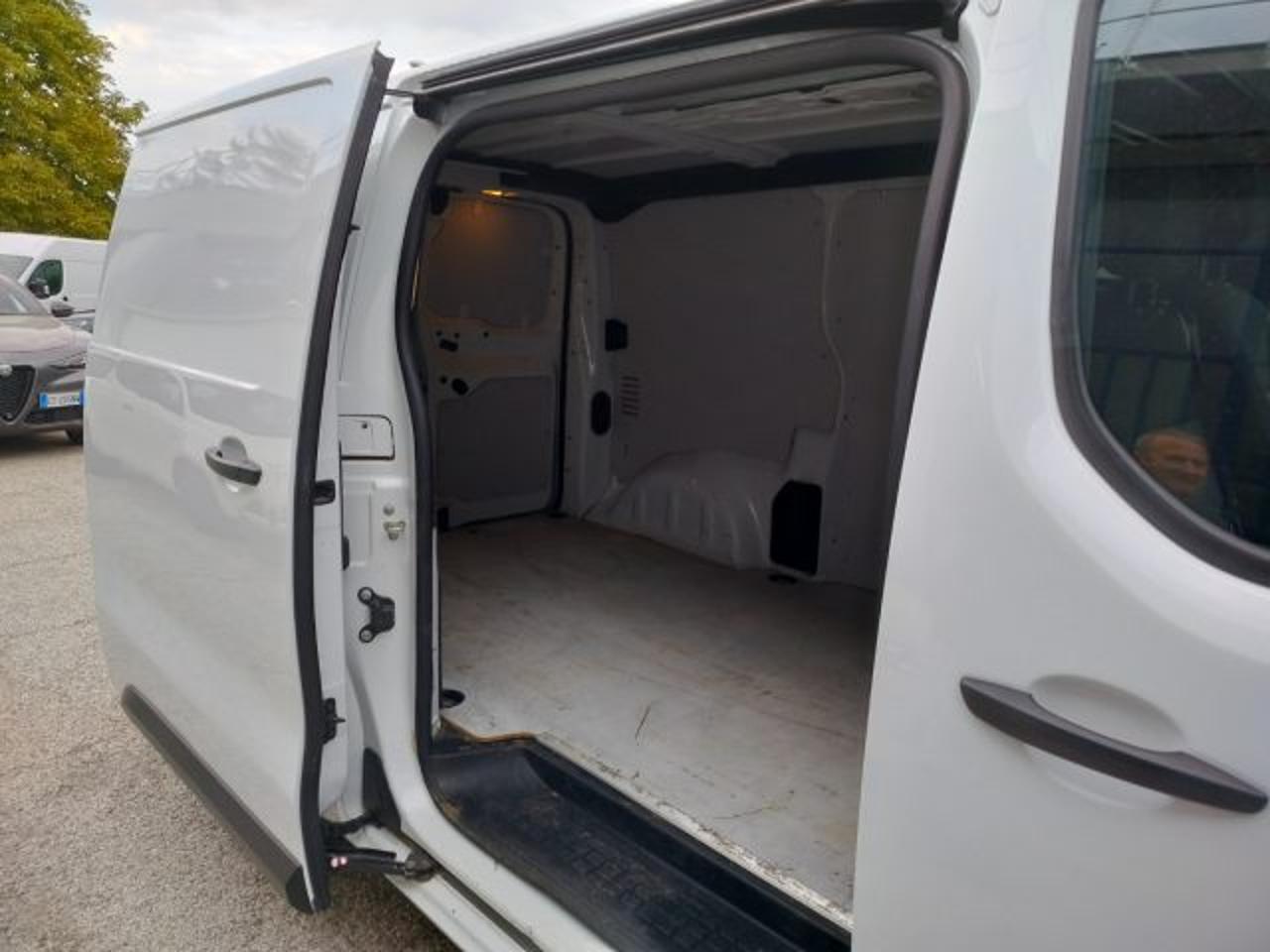 Opel Opel Vivaro usata, con esp