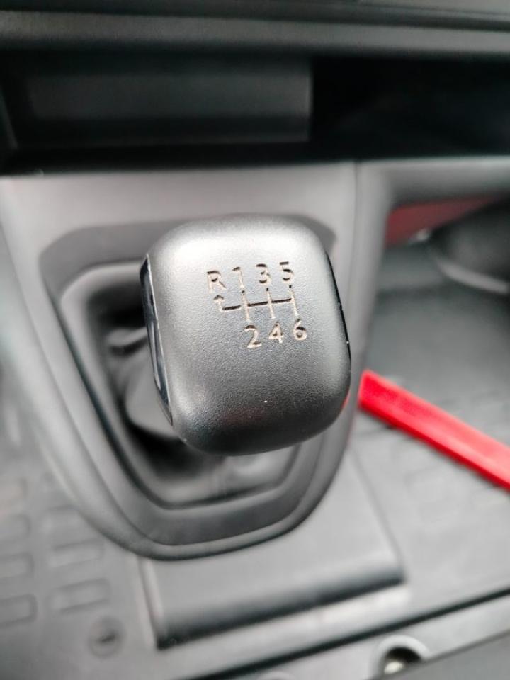 Opel Opel Vivaro usata 10
