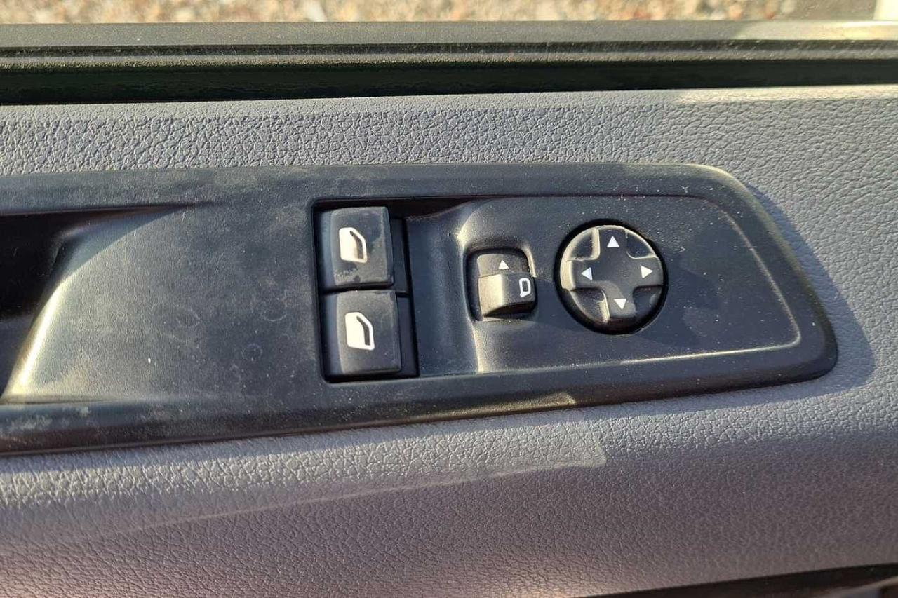 Opel Opel Vivaro usata, con Climatizzatore