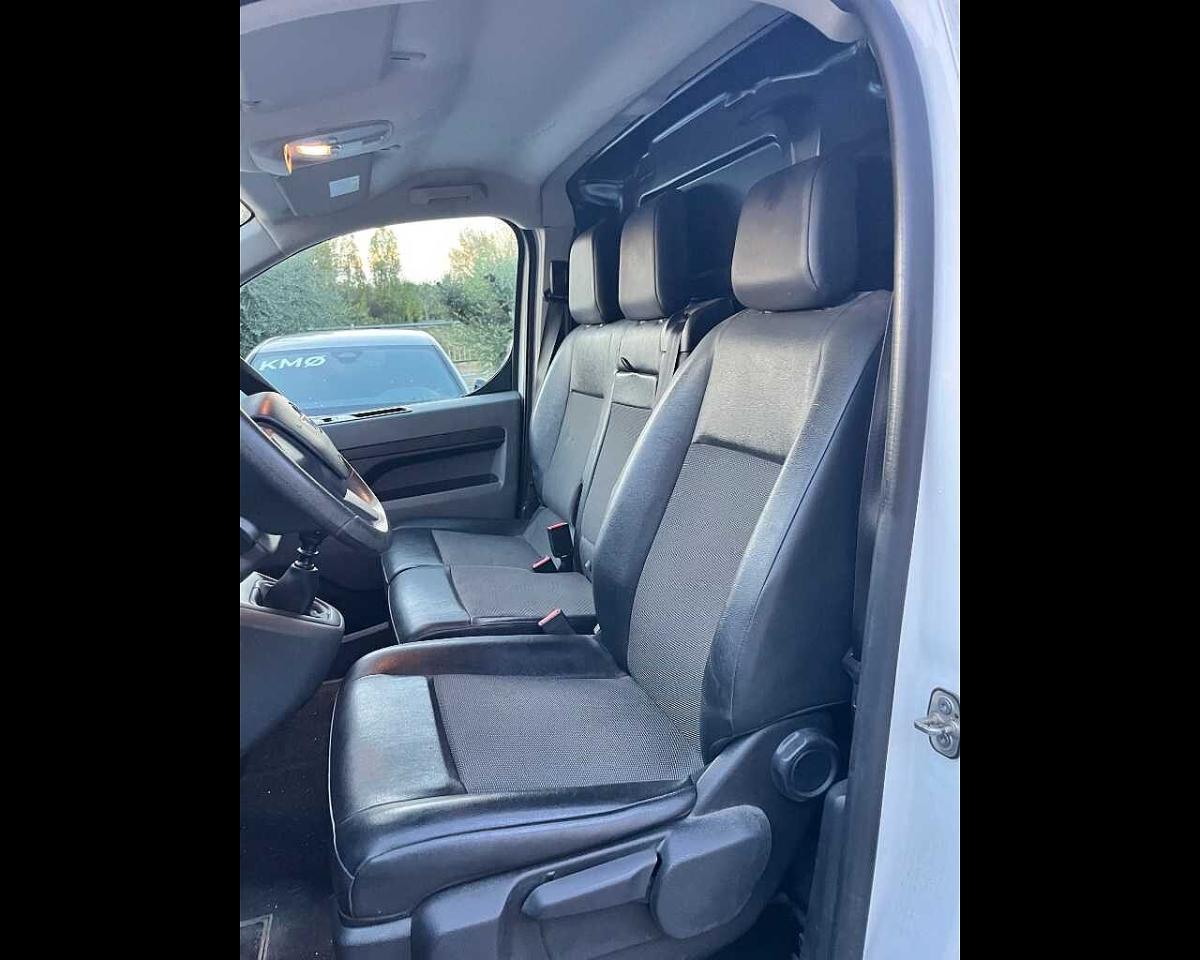 Opel Vivaro - Foto 2