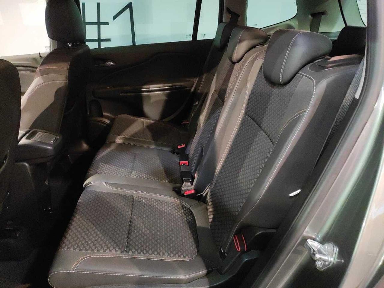 Opel Opel Zafira usata, con 5 porte