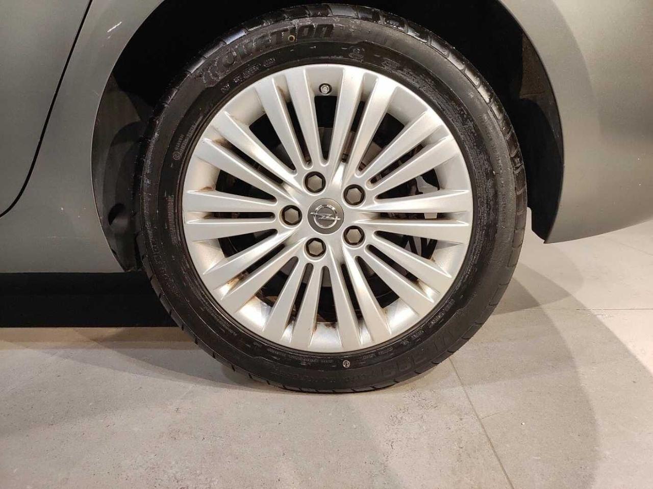 Opel Opel Zafira usata 21