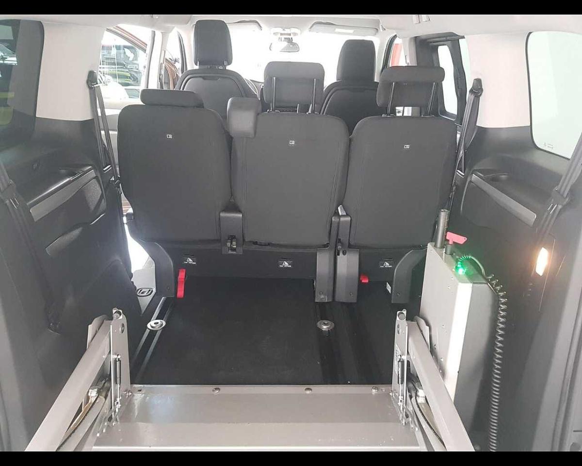 Opel Opel Zafira Life usata, con attention assist