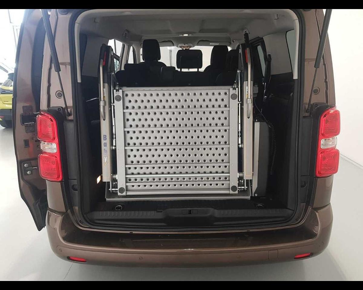 Opel Opel Zafira Life usata, con vetri oscurati